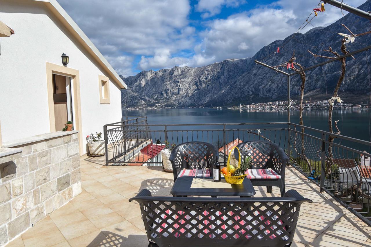Vasko & Jana Appartement Kotor Buitenkant foto